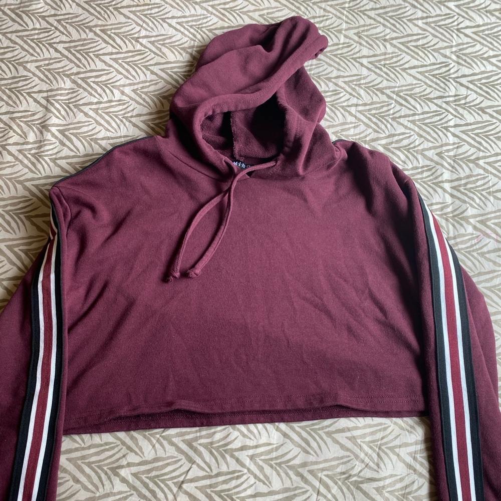 Burgundy Crop Top Sweater 😏